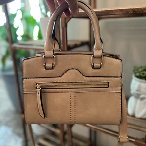 SIMPLE TAN CROSS BODY HANDBAG
